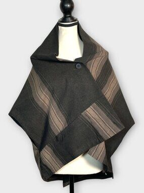 M_MEFU Asymmetric Poncho Jacket Japan Sz 40 (US L) Minimalist Modern